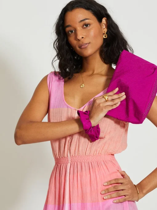 CORA | Pouch