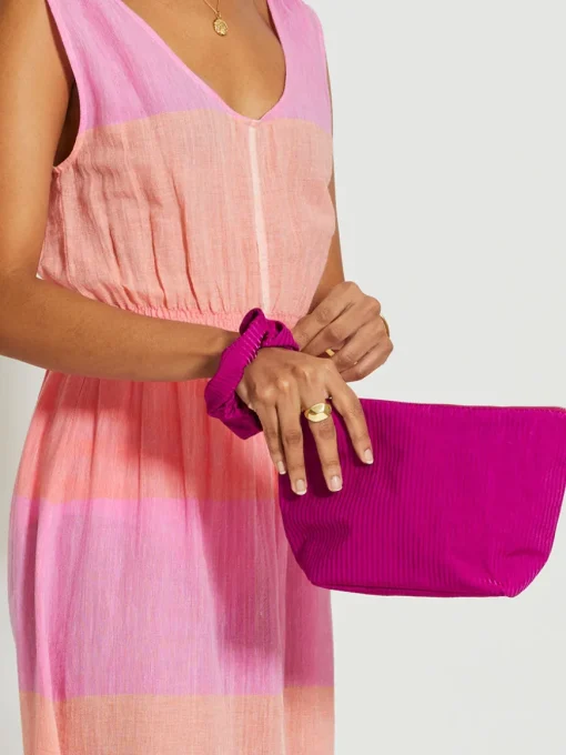 CORA | Pouch