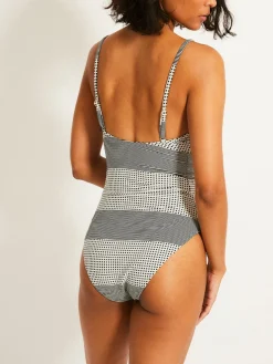 ELENE | One Piece