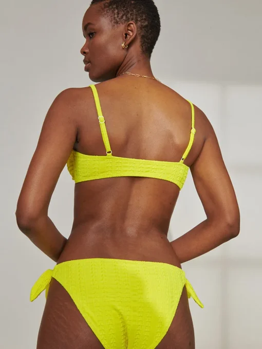 SARA | Tie Front Top